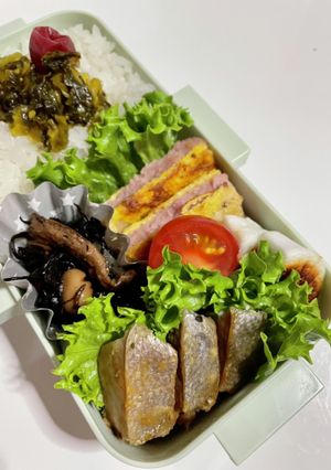 ぶり塩麹漬けと厚切りハムのピカタ弁当-レシピのメイン写真