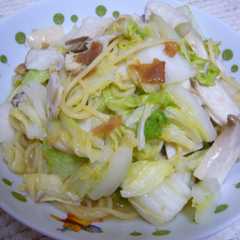 รูปของ 白菜とエリンギの梅味噌パスタ