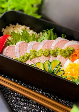 63℃ 極上!豚ヒレ肉の塩豚ハム弁当-レシピのメイン写真