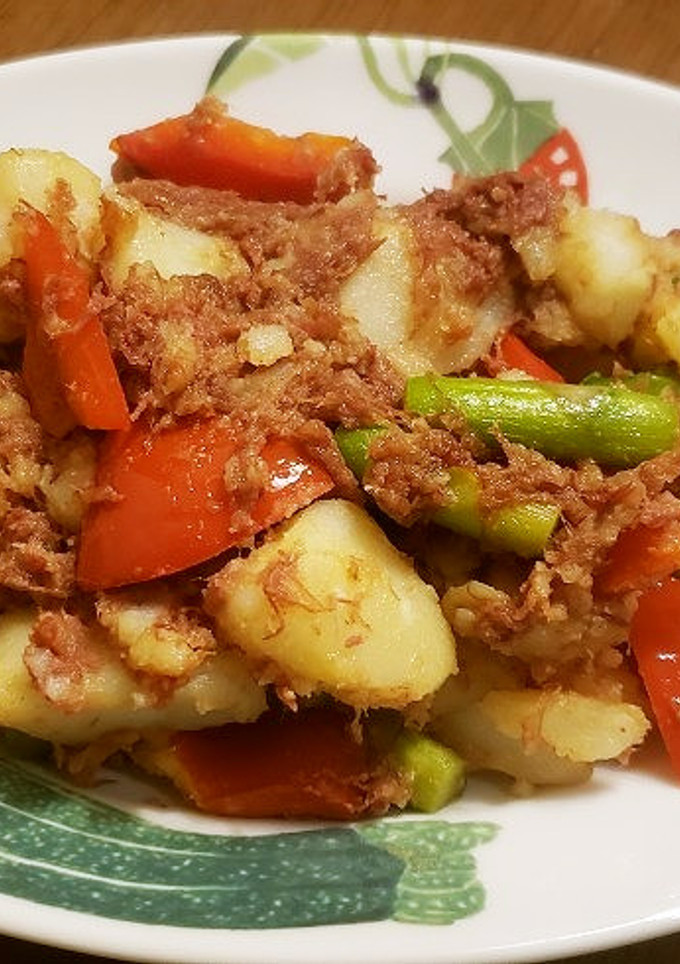 じゃがいもとアスパラのコンビーフ炒め-レシピのメイン写真