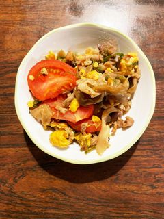トマトと卵と舞茸の焼肉炒め-レシピのメイン写真