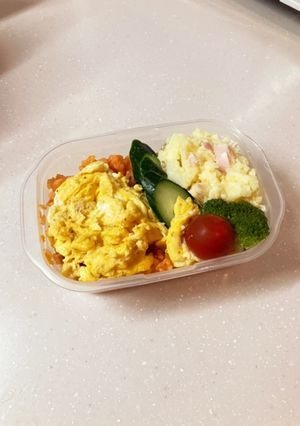 オムライスとポテトサラダのお弁当-レシピのメイン写真