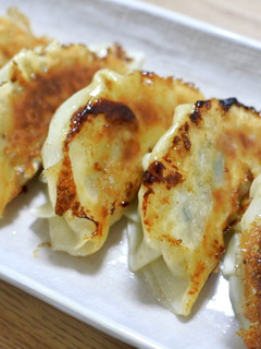 いつもの材料でジューシーな王道餃子-レシピのメイン写真