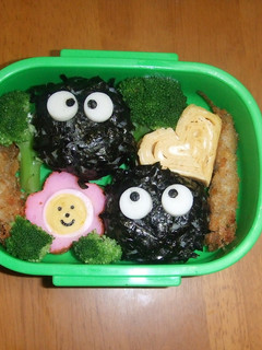 キャラ弁 まっくろくろすけ-レシピのメイン写真