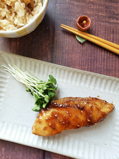 ぶりのごまわさび醤油照り焼き-レシピのメイン写真