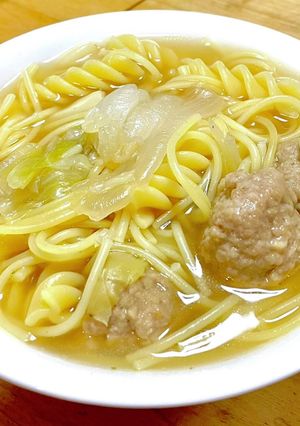 キャベツと肉団子のスープパスタ-レシピのメイン写真