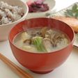 きのこと油揚げのお味噌汁