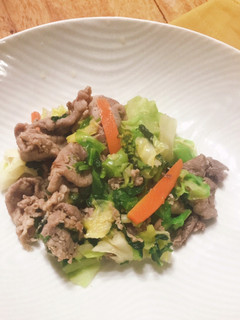 手軽に腸活♥豚バラ肉と野菜の塩麹炒め-レシピのメイン写真