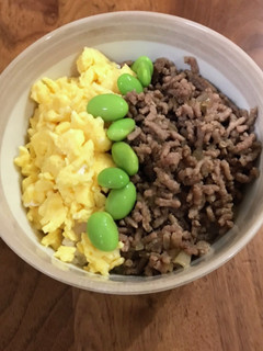 野菜が摂れるそぼろ丼!-レシピのメイン写真
