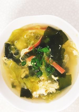 レタスとカニカマの中華スープ-レシピのメイン写真