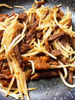 牛肉ともやしのオイスターソース炒め-レシピのメイン写真