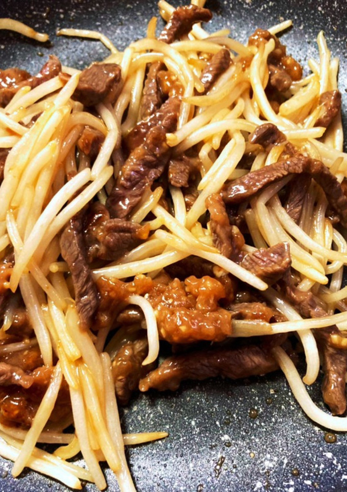牛肉ともやしのオイスターソース炒め-レシピのメイン写真