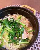 シロさんの豚肉キャベツニラ春雨のもつ鍋風