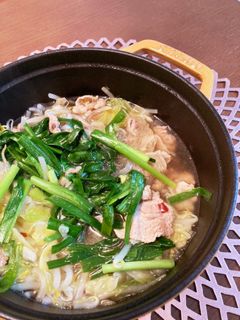 シロさんの豚肉キャベツニラ春雨のもつ鍋風-レシピのメイン写真