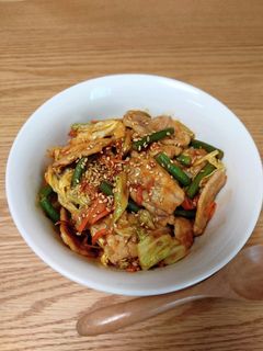 韓国風豚肉と野菜の炒め丼-レシピのメイン写真