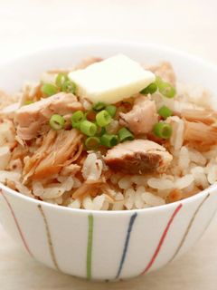 バターが香るなめ茸と鮭の炊き込みご飯-レシピのメイン写真