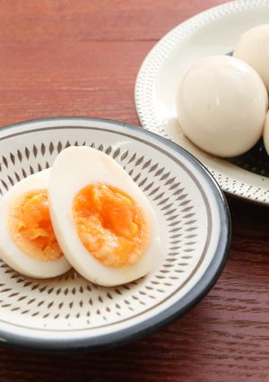 そのままでも、トッピングにも!簡単味玉-レシピのメイン写真
