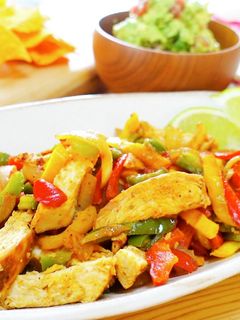 柔らか鶏むね肉のチキンファヒータ-レシピのメイン写真