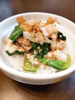 混ぜるだけ!さば味噌煮缶で豆腐丼-レシピのメイン写真