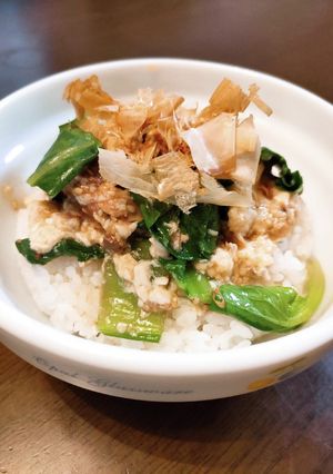 混ぜるだけ！さば味噌煮缶で豆腐丼-レシピのメイン写真