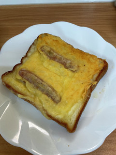 朝ごはんに!フライパンでチーズトースト-レシピのメイン写真