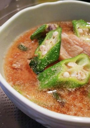 オクラと手羽中の発酵味噌&豆乳スープ-レシピのメイン写真