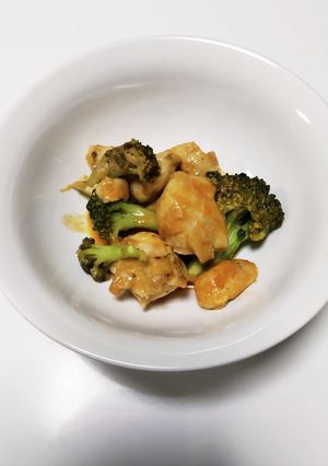 鶏胸肉とブロッコリーのとろりチーズソース-レシピのメイン写真