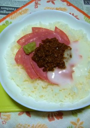 ビアソ＆トマト・スプレッドのカフェ丼-レシピのメイン写真