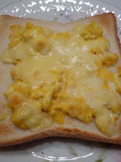 朝食にぴったり!エッグ&チーズトースト-レシピのメイン写真
