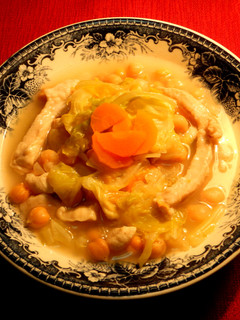 鶏胸肉・春キャベツ・ひよこ豆のスープ-レシピのメイン写真