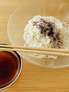 素麺とゆかりのみ!シンプルお素麺-レシピのメイン写真