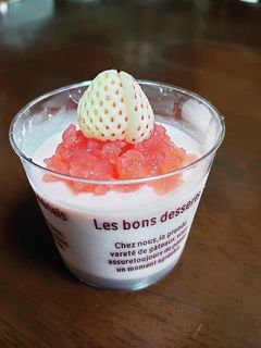 いちごみるくプリン-レシピのメイン写真