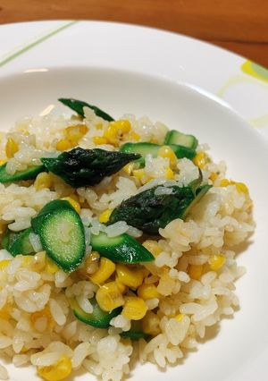 旬のアスパラたっぷりコーンチャーハン-レシピのメイン写真