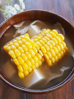甘み引き立つ!とうもろこしのみそ汁-レシピのメイン写真