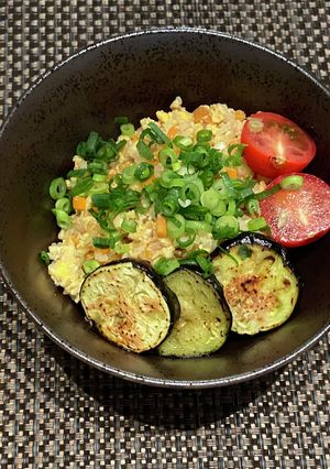 簡単給食 野菜たっぷり!ひき肉丼-レシピのメイン写真