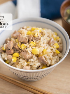 鉄板甘うま!とうもろこしと豚の炊込みご飯-レシピのメイン写真
