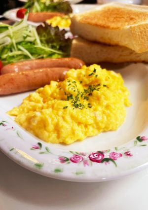 絶品とろ〜りスクランブルエッグ朝の卵料理-レシピのメイン写真