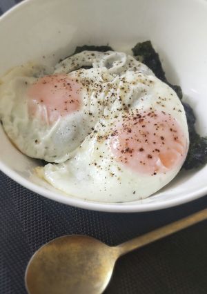 ズボラ飯♫韓国のりと卵の即席丼-レシピのメイン写真