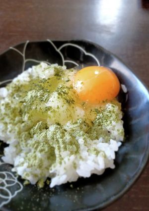 大麦若葉が香る☆ヘルシーたまごかけご飯-レシピのメイン写真
