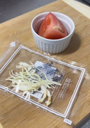 乾燥玉ねぎdeトマトサラダ-レシピのメイン写真