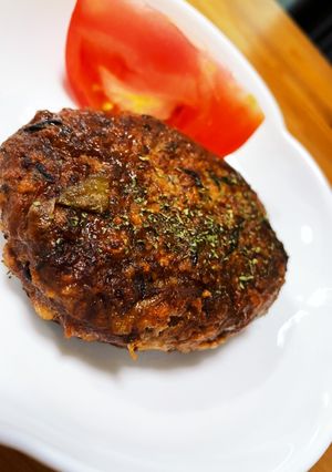 野菜まみれのハンバーグ【幼児にも是非♡】-レシピのメイン写真