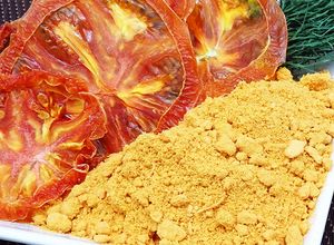 大玉トマトでドライトマトとトマトパウダー-レシピのメイン写真