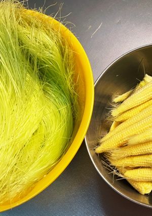 ヤングコーンの皮むき（自己流）-レシピのメイン写真