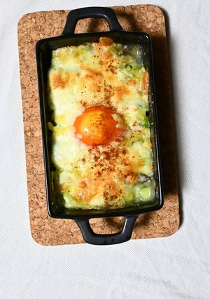 アスパラガスと落とし卵のチーズ焼き-レシピのメイン写真