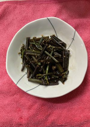 簡単わらびの胡麻油炒め-レシピのメイン写真
