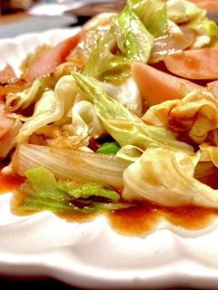 キャベツと魚肉ソーセージで回鍋肉風炒め♡-レシピのメイン写真