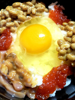 すじこ 塩辛 納豆 乗せ 卵かけご飯SP-レシピのメイン写真