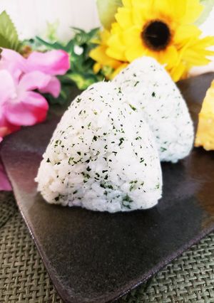 かおり＆しらすのおにぎり-レシピのメイン写真