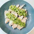 鶏胸肉の長芋バジルソースかけ