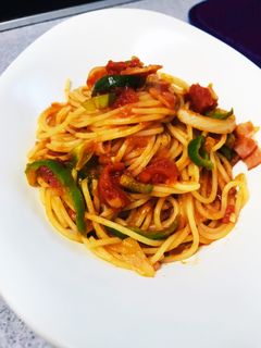 トマト缶で作るナポリタン-レシピのメイン写真